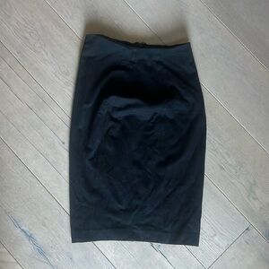 Express pencil skirt sz 2 thick but stretchy material